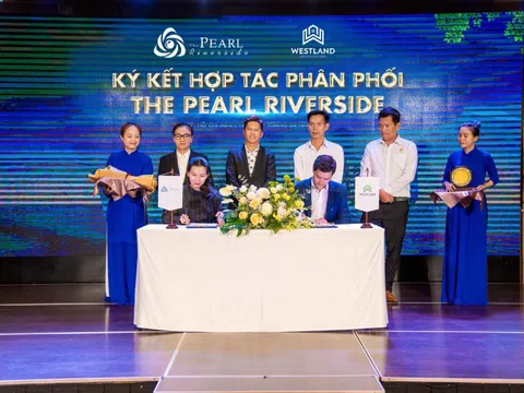 West Land ký kết với Pan Bến Lức, một thành viên của Seaholdings, phân phối chính thức The Pearl Riverside