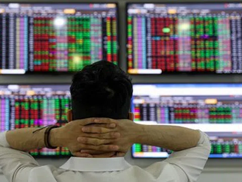 Vnindex có thể test lại vùng 1010-1030 điểm, tạo 2 đáy trước khi uptrend mạnh mẽ?